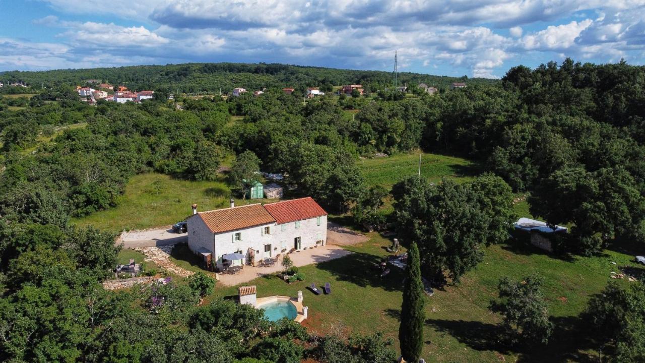 Cottage al Merlo Olivo Buje Esterno foto