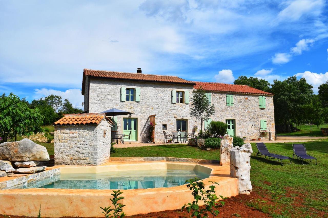 Cottage al Merlo Olivo Buje Esterno foto