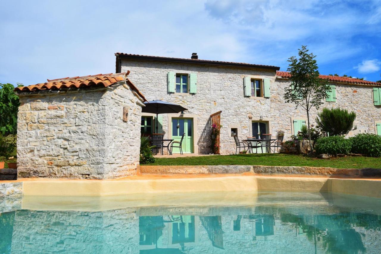 Cottage al Merlo Olivo Buje Esterno foto