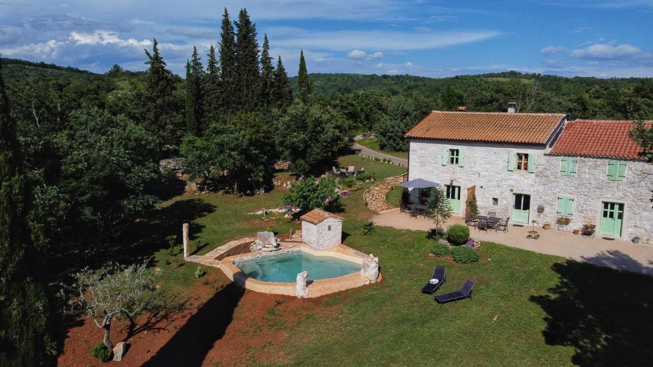 Cottage al Merlo Olivo Buje Esterno foto
