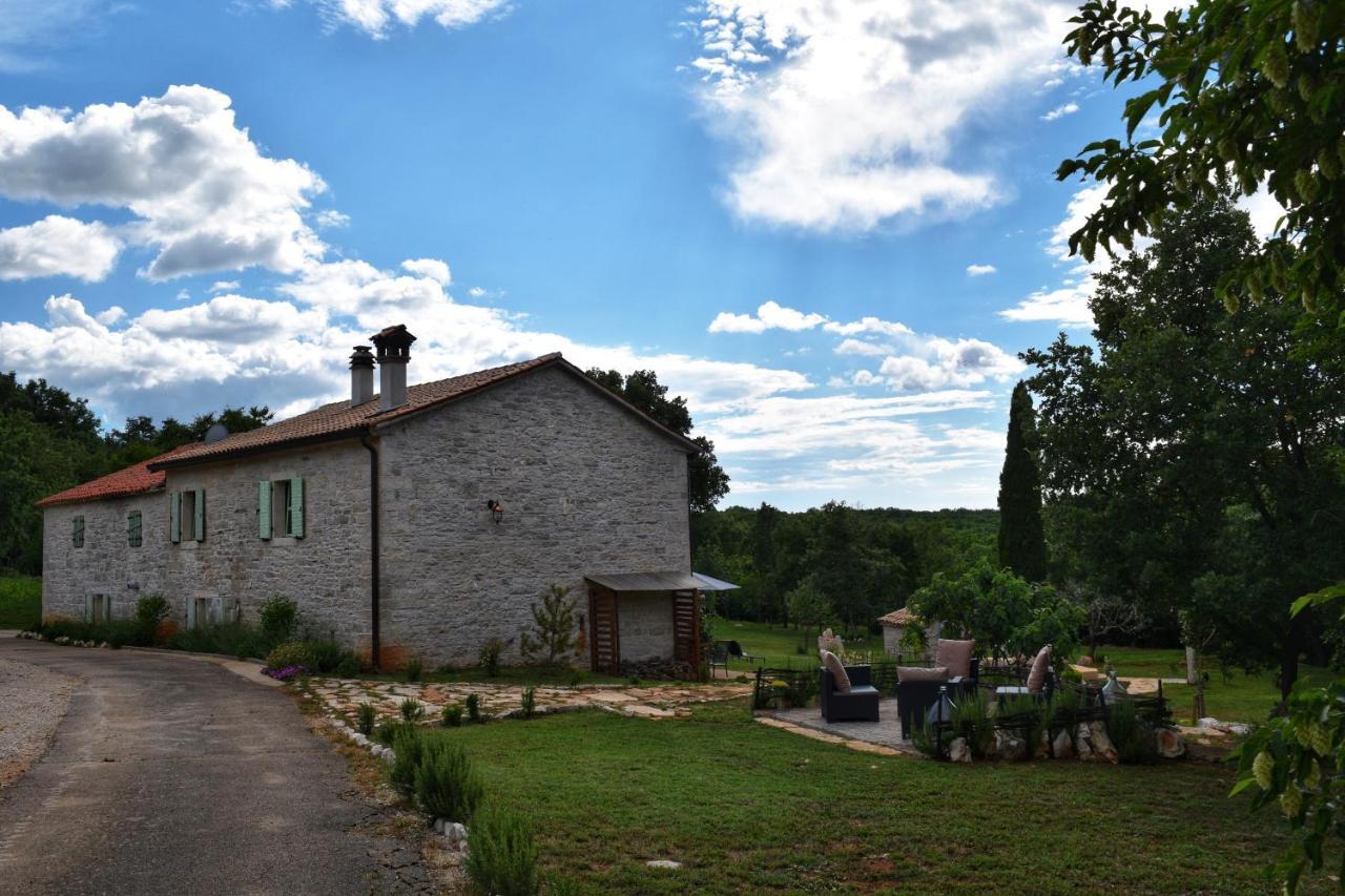 Cottage al Merlo Olivo Buje Esterno foto