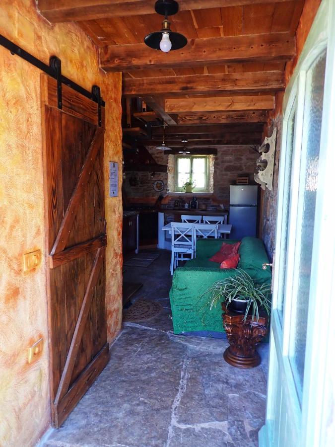 Cottage al Merlo Olivo Buje Esterno foto